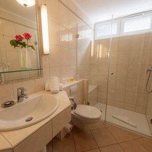 Bild 3 von 7 der Galerie "Zimmer 1"