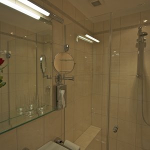 Bild 2 von 3 der Galerie "Zimmer 8"